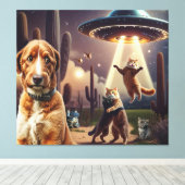 Kat UFO Ontvoering w / Bezorgde Hond op Voorgrond Canvas Afdruk (Insitu (Houten vloer))