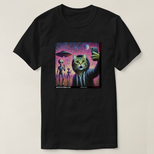 Kat UFO Selfie: Cadeau van het katje #08 T-shirt (Design voorkant)