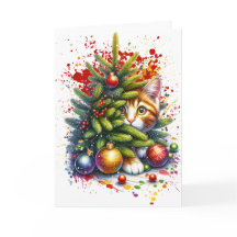 Kat verstopt zich achter kerstboom