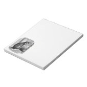 Kat zit bij raam met boek notitieblok (Linkerzijde)