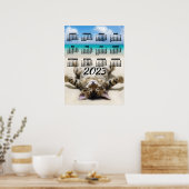 Kat zonnebadt op het strand 2023 kalenderposter poster (Keuken)
