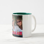 Kath en Kim Tweekleurige Koffiemok (Voorkant rechts)