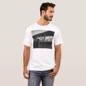 Katharine Wright with Orville in Model HS T-shirt (Voorkant volledig)