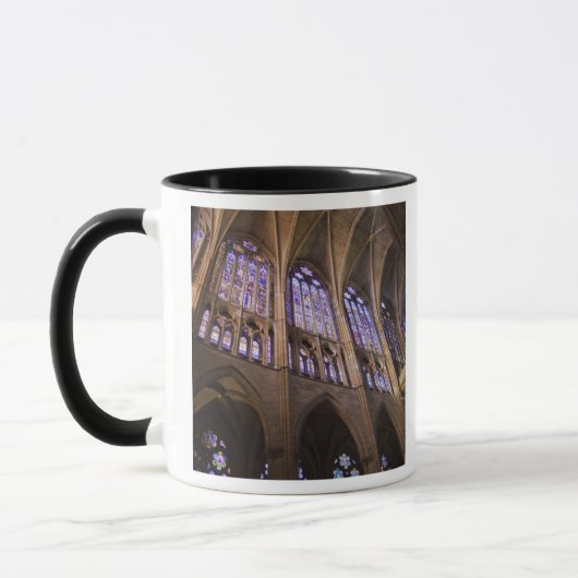 Kathedraal van Leon, interieur glas-in-loodramen Mok (Links)