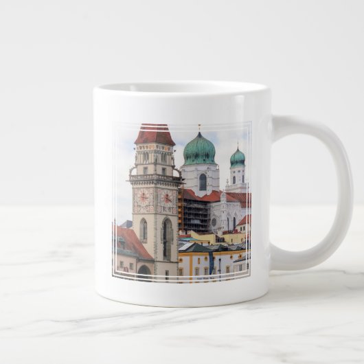 Kathedraal van St. Stephan Grote Koffiekop (Rechts)