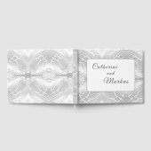 Katholiek nep-satijn gastenboek (Volledig)