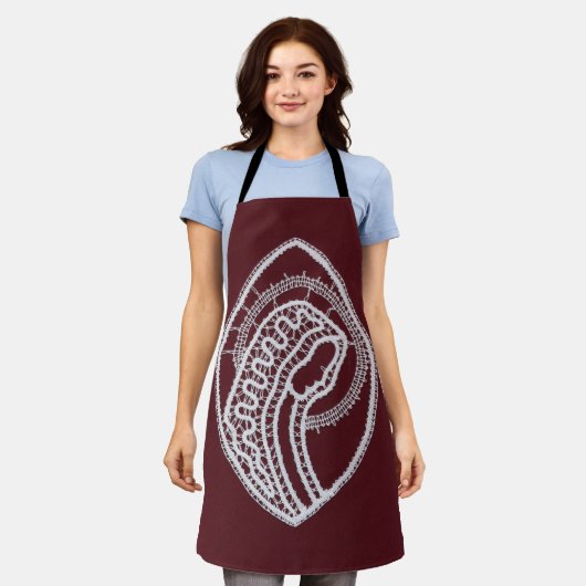 Katholieke Maagd Maria, kant Schort (Gedragen)