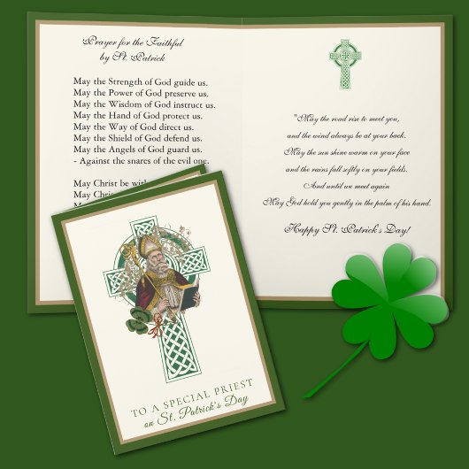 Katholieke priester St. Patrick's Day Shamrocks Ca Kaart