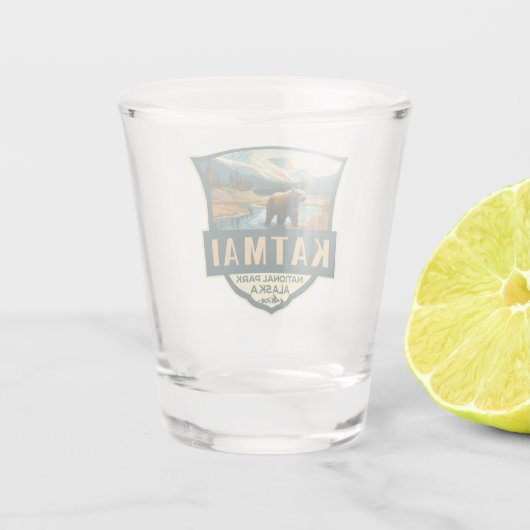 Katmai Nationaal Park Illustratie Retro Badge Shot Glas (Achterkant)