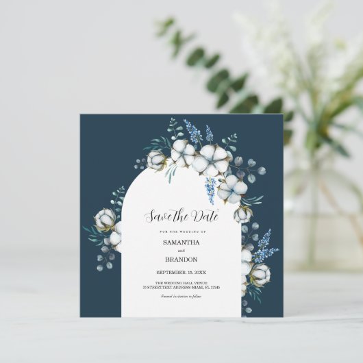 Katoenen bloemen en eucalyptus save the date (Staand voorkant)