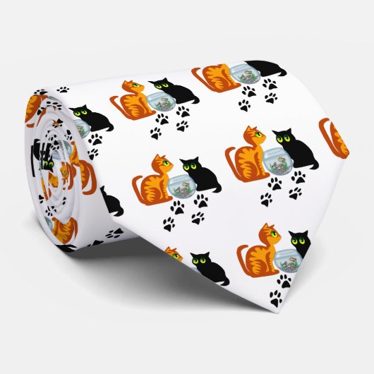 Katten bij afspelen stropdas (Opgerold)