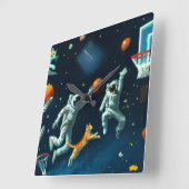 Katten die Basketball spelen in de ruimte met astr Vierkante Klok (Hoek)