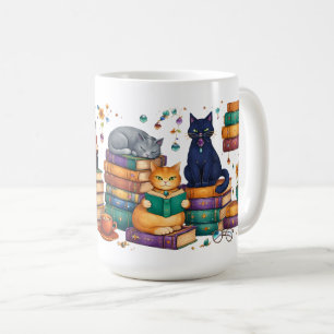 Katten die boeken lezen, gezellige bibliotheek scè koffiemok