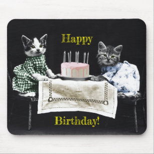 Katten die een verjaardag vieren met taart en kaar muismat