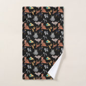 Katten en honden patroonontwerp op zwart bad handdoek (Handdoek)