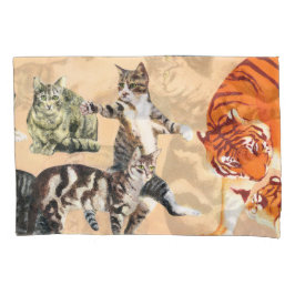 Katten gaan spelen kussensloop