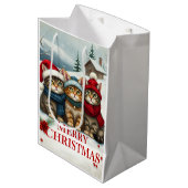 Katten in Preppy Winterkleding en Petten Kerst Medium Cadeauzakje (Voorkant Gekanteld)