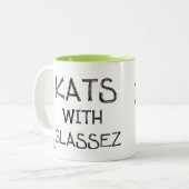 Katten met Glassez : Professor Oops Mok (Voorkant links)