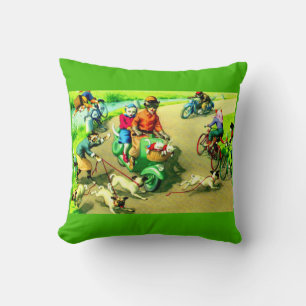 Katten met hoofdwieltjes op motorfietsen en fietse kussen