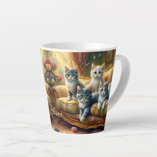 Katten op de bank - leuke scène in  look latte mok (Rechterhoek)