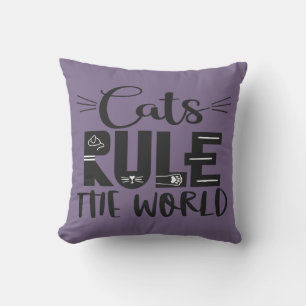 Katten regeren de wereld met trendy sla whiskers kussen