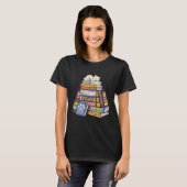 Katten slapend in een stapel boeken Bibliotheek Sc T-shirt (Voorkant volledig)