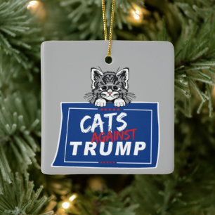 KATTEN TEGEN TRUMP KERAMISCH ORNAMENT