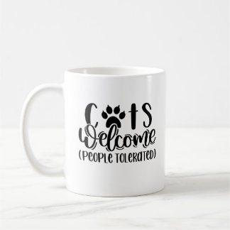 Katten verwelkomen mensen met getolte kat offertes koffiemok