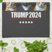 Katten weer veilig maken na verkiezing Maga Trump Theedoek (Gevouwen)