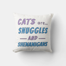 Katten zijn knuffels en kattenkwaad kussen