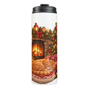 Kattenkat Slapend bij Open Haard Kerst Clipart Thermosbeker