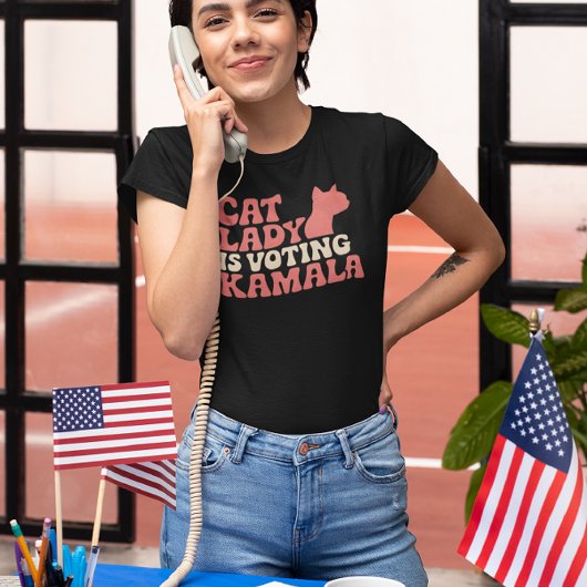 Kattenliefhebber's eigenzinnige steun voor Kamala T-shirt