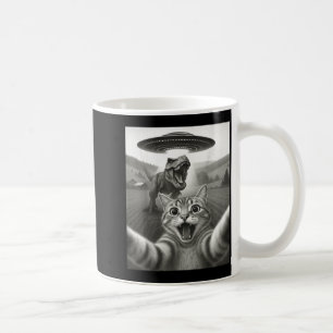 Kattenzelfie met buitenaardse UFO en T-rex dinosau Koffiemok