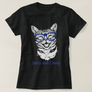 Kattige Tabby Kat Blauwe Bril Schets Kunst T-shirt