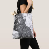 Katze am Fenster mit Sternenhimmel Tote Bag (Dichtbij)