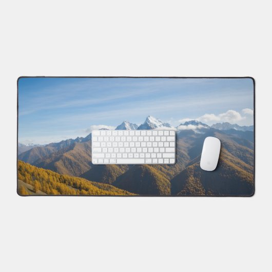 Kaukasus in de herfst bureaumat (Keyboard & Muis)