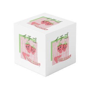 kawaï-voedsel- schattige strobosbes, roze, groen kubus