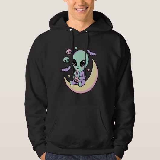Kawaii Alien Drinkt Bubble Tea Pastel Goth Maan Hoodie (Voorkant)