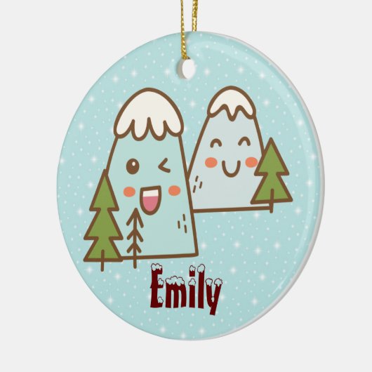 Kawaii-bergen in sneeuw keramisch ornament (Links)