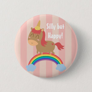 Kawaii bruine paard dat probeert een eenhoorn te z ronde button 5,7 cm