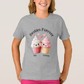 Kawaii Cupcake Besties with Hearts T-shirt (Voorkant)