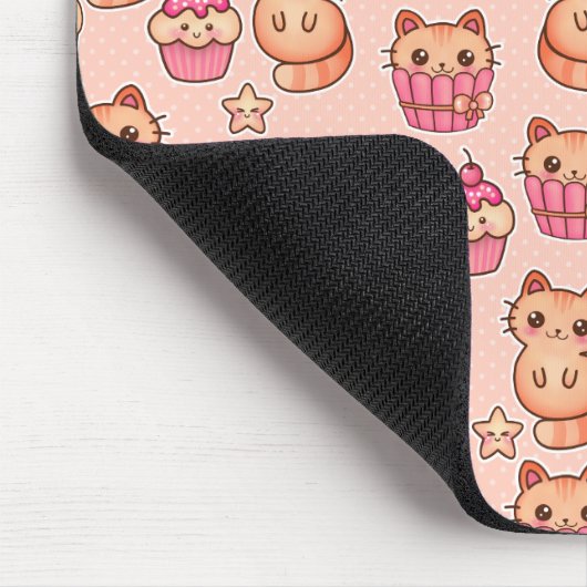 Kawaii Cute Cats and Cupcakes Pink Pattern Muismat (Hoek)