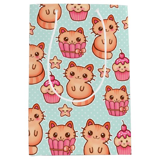 Kawaii Cute Cats Cupcakes Pink and Blue Pattern Medium Cadeauzakje (Voorkant)
