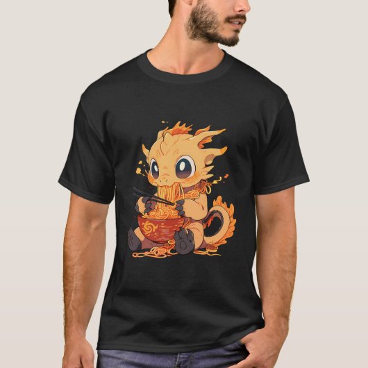 Kawaii Dragon Eating Spicy Ramen Noodles Japans T-shirt (Voorkant)