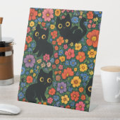 Kawaii Garden Art – Cute Black Cat Floral Pattern Reclamebord Met Voetstuk (Insitu)