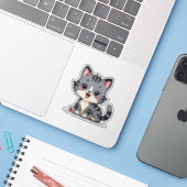 Kawaii Grey Tabby Kitten - Sleepy Pose Sticker (Laptop met iPhone)
