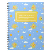 Kawaii Happy Suns en Clouds Pattern Notitieboek (Voorkant)
