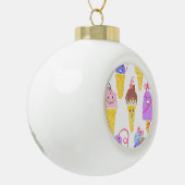 Kawaii ijsjes, schattig, naadloos patroon. keramische bal ornament (Links)