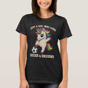 Kawaii Meisje Dat Voetbal Eenhoorn Kledij K Houdt T-shirt