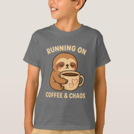 Kawaii Moe Luiaard Koffie & Chaos Grappig Schattig T-shirt